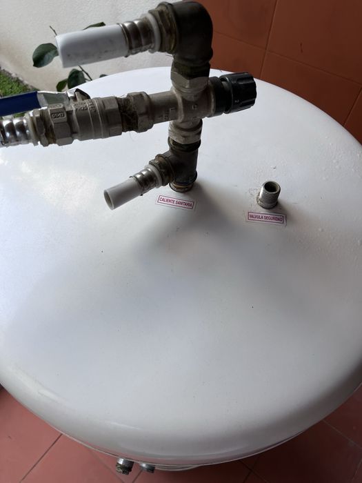 Depósito / Acumulador de Água Quente 200L Inox – Lasián