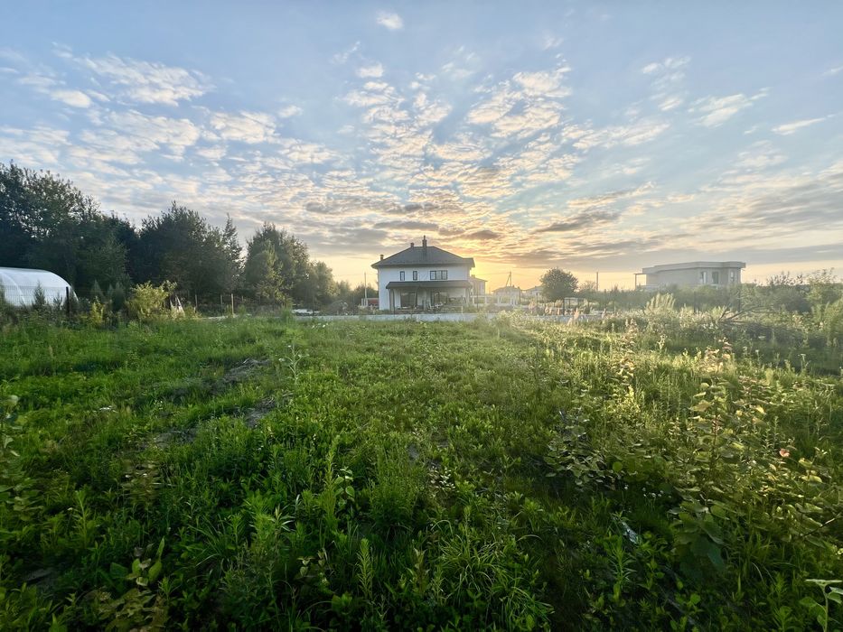 Ділянка під житлову забудову в передмісті Львова,с.Басівка-Годовиця