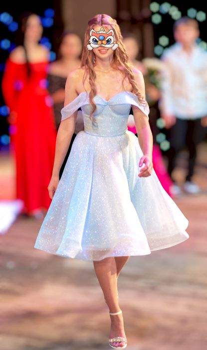 Продам випускну сукню