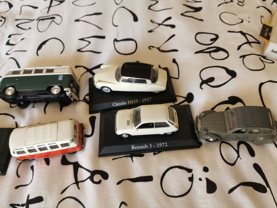 Miniaturas automóveis clássicos