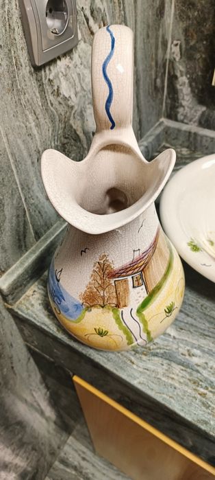 Jarro e lavatório em cerâmica clássicos