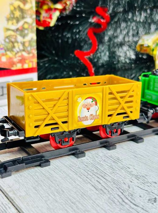 потяг, новорічна залізниця, подарунковий потяг