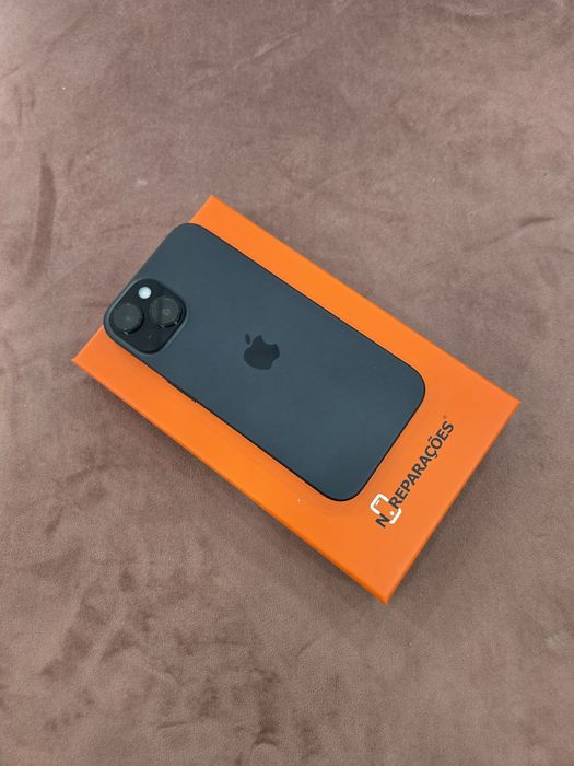 Iphone 15 preto 128GB [ Usado ]
