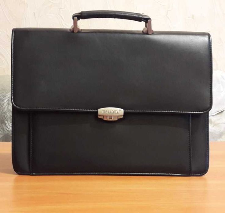 Продам мужской классический портфель. Кривой Рог