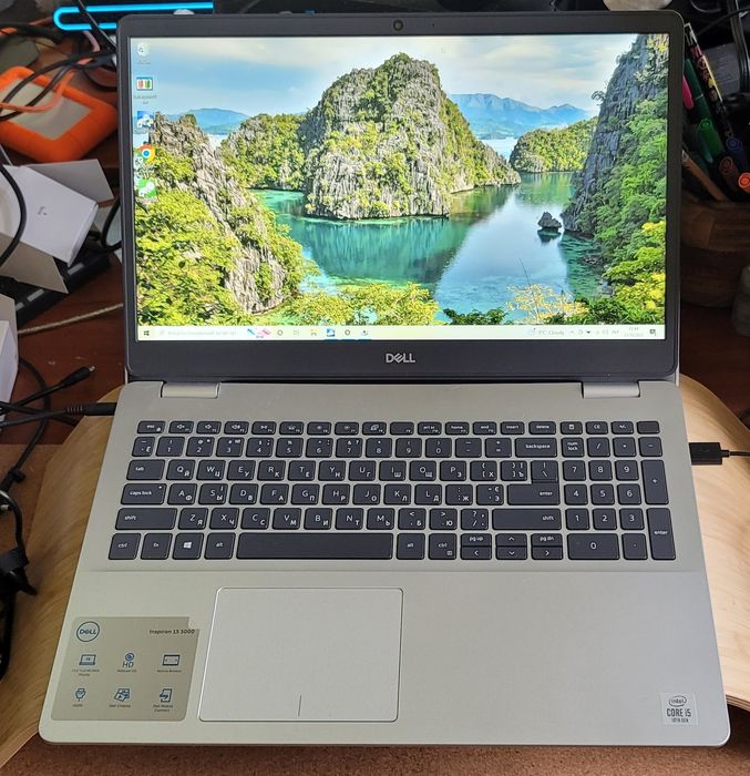 Dell inspiron 15 5593. I5-1035G1. 8gb, 256Gb SSD, FullHD.