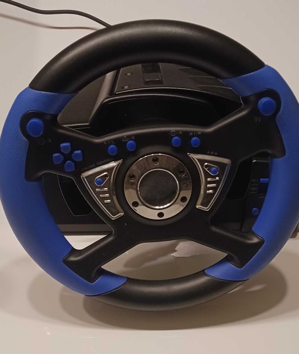 Volante e pedais Playstation 2