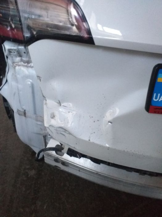 Вирівнювання вмятин без покраски пдр.  Рихтовка під покраску.