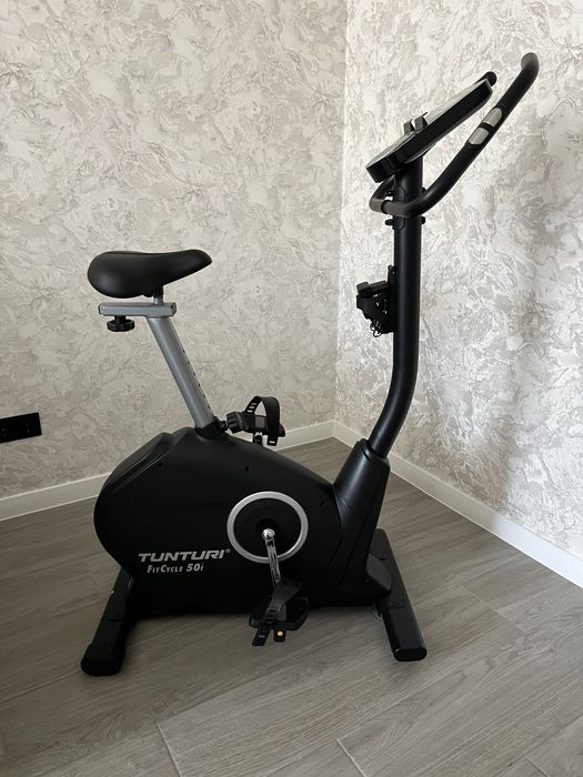 Велотренажер магнітний TUNTURI FitCycle 50i