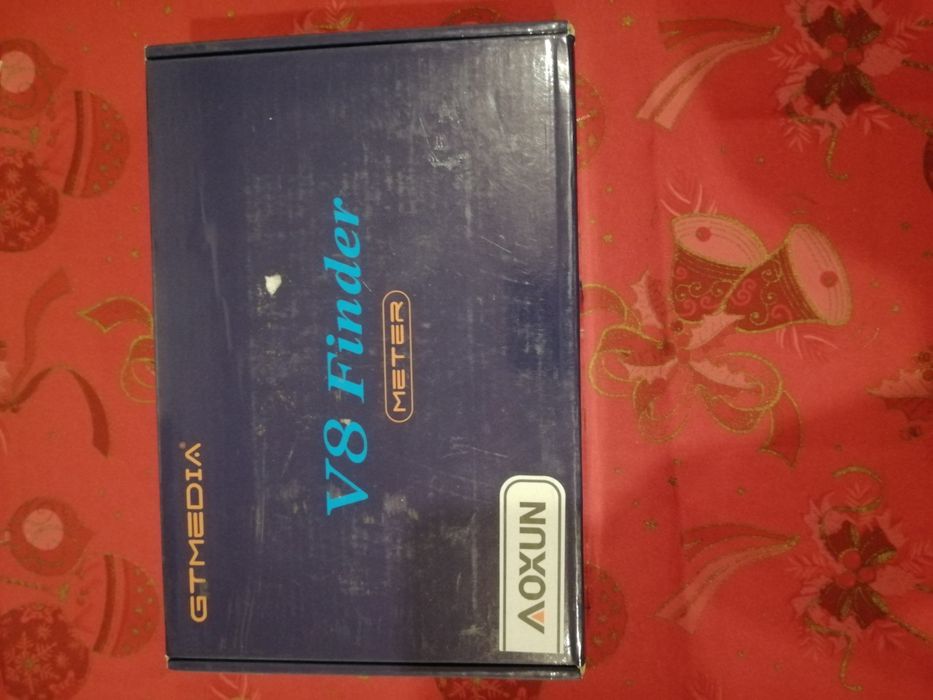 V8 finder gtmedia, aparelho para busca de satélites