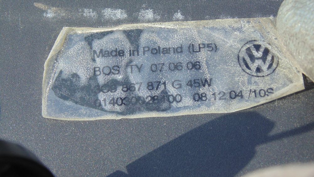 roleta bagażnika vw passat b6 3c9867871g