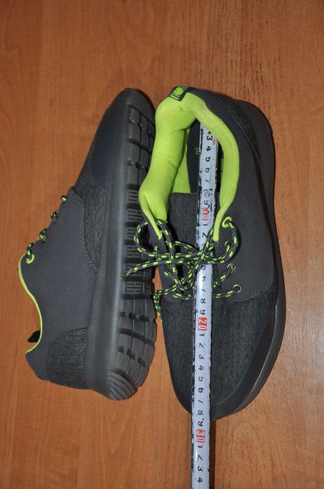 Кроссовки Caprize asics 44 \ 28.5 см