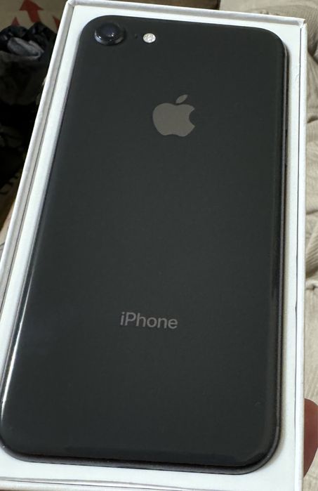 Apple iPhone 8 64гб айфон 8 стан нового з  коробкою