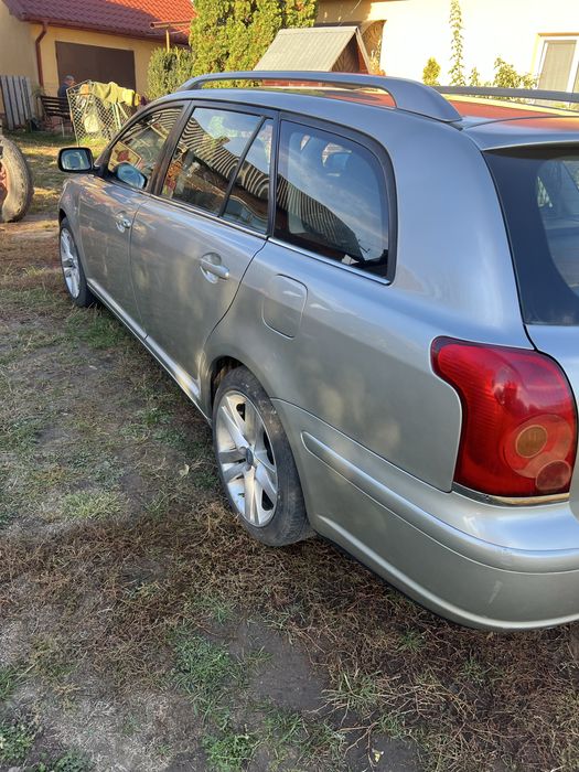 Продам Toyota Avensis 2.0 газ безн