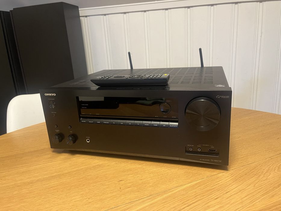 Amplitiuner Onkyo tx-nr676e