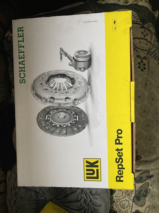 Продам комплект щепленя Мерседес Спрінтер 2.2