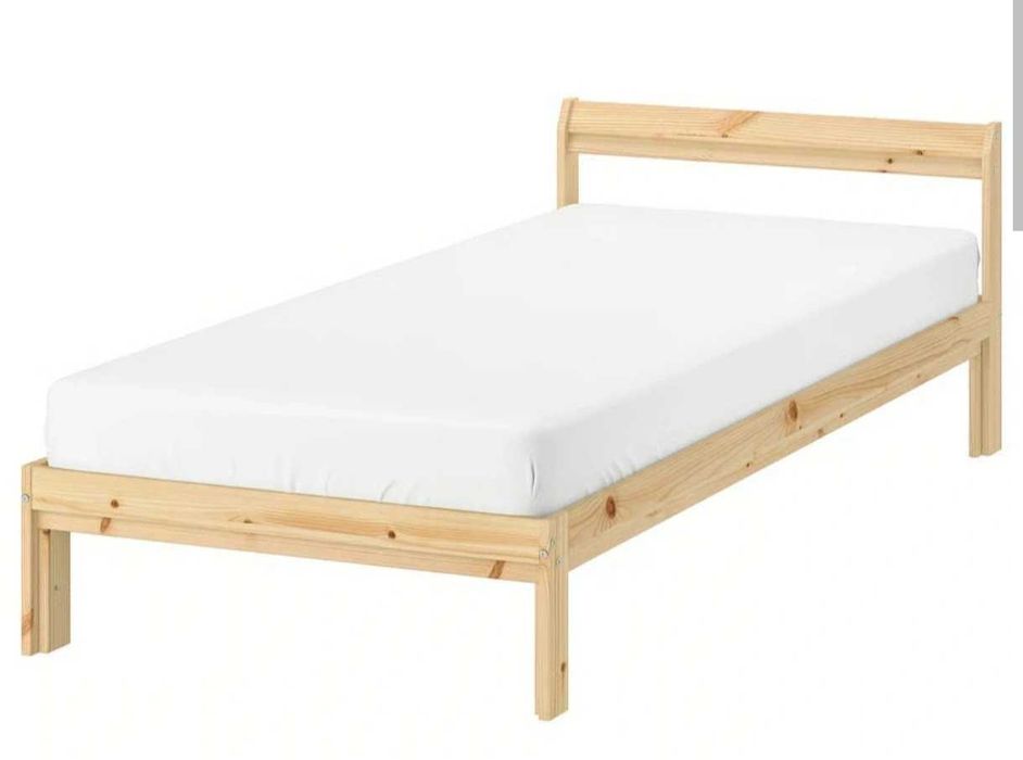 Cama solteiro Ikea com estrado incluído