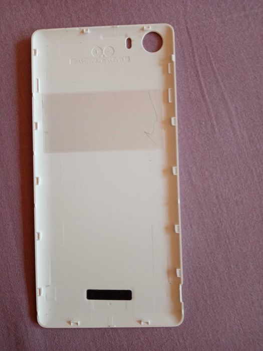 Wiko Fever 4G biale plecki  tylna klapka