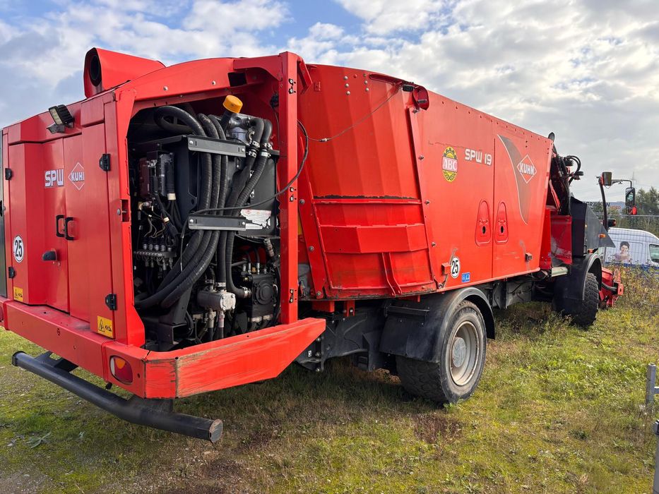 KUHN SPW 19 – samojezdny wóz paszowy | 2015 | 181 kW