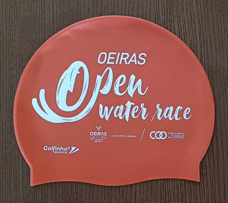 Touca de natação, de silicone, Oeiras Open water race, em estado novo, só usada uma vez, no dia da prova