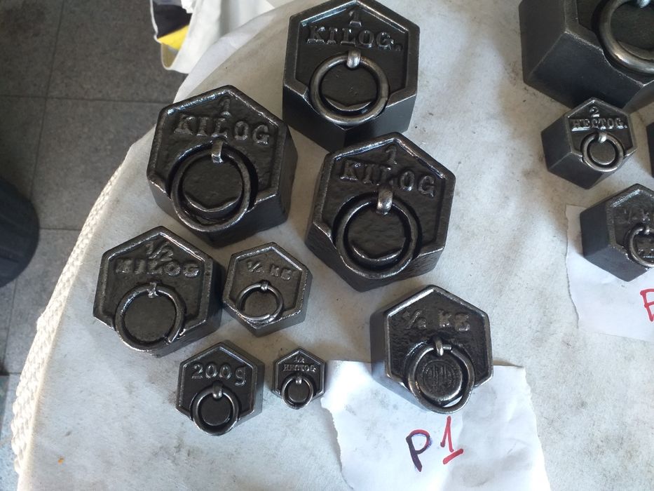 Pesos antigos vintage para balança