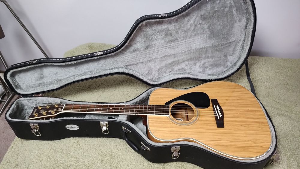 Yamaha FGX-B1N gitara elektroakustyczna Bamboo CASE  piękny instrument