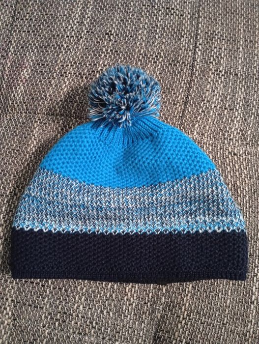 Чоловіча тепла зимова в'язана шапка з вовни мериноса STÖCKLI Merino wool. One Size.