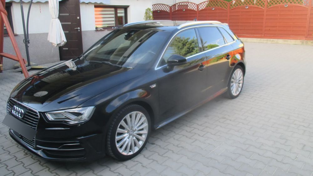 Audi A3 Sportback 1.4 TFSI e-tron S tronic S line 204KM