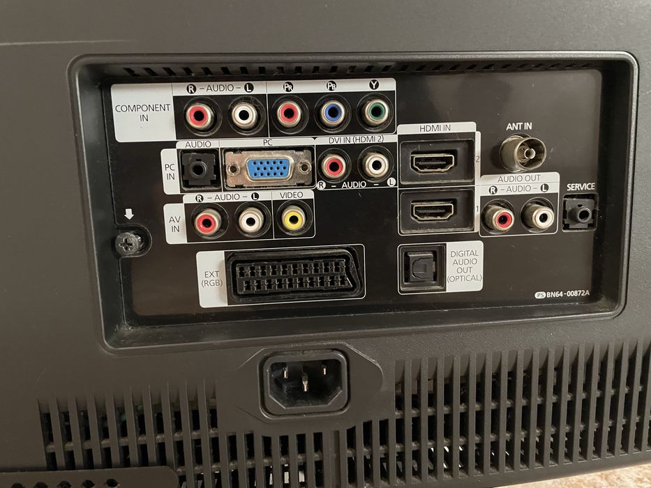 Tv Samsung avariada, para peças ou reparar