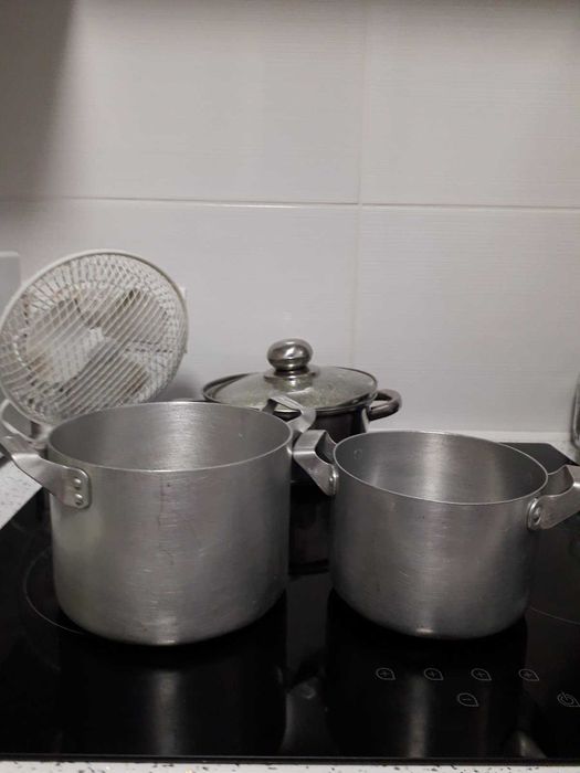 продам каструлі бу алюмінієві