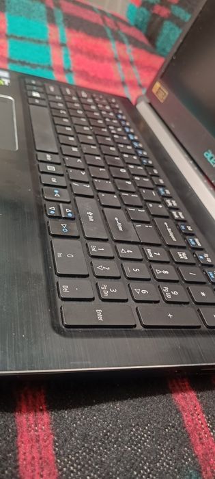 Acer Aspire 7 | i7-7700HQ | 16GB ram ddr4GTX 1050 | SSD NVMe 256GB + H