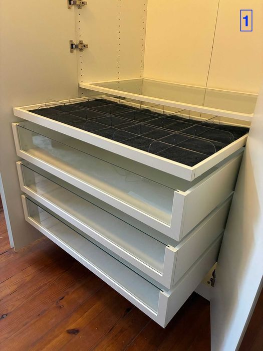 Roupeiros IKEA PAX 3x1m (ou individual)