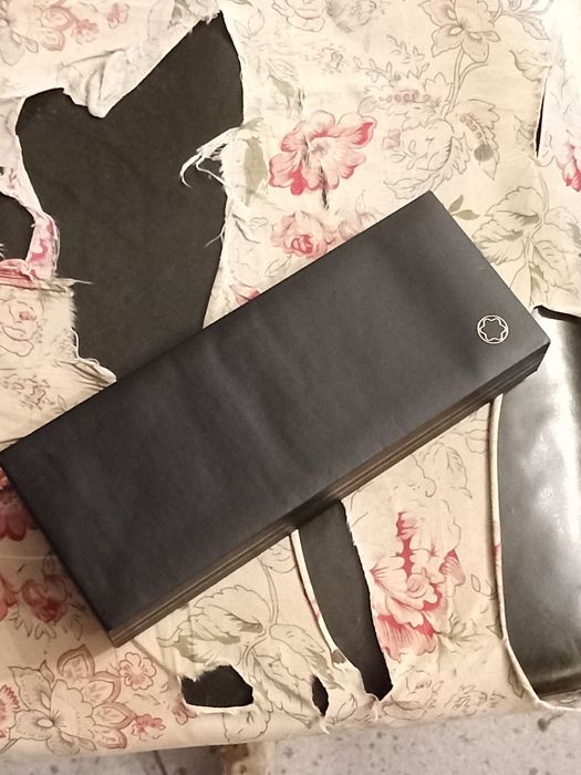 Caixas ou estojos para canetas MONTBLANC