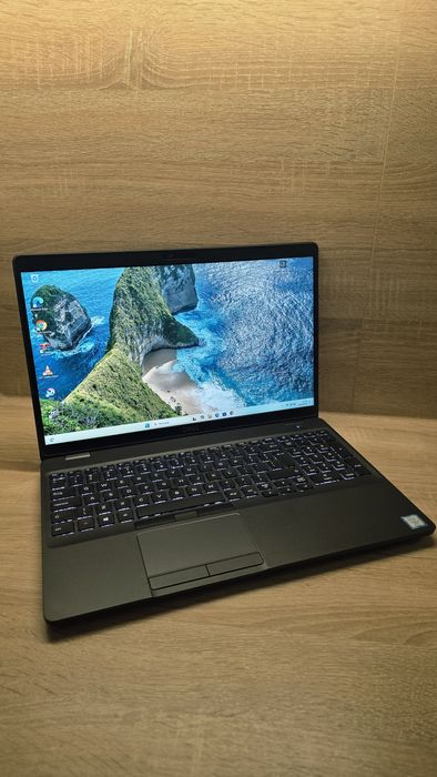 Laptop Dell Latitude i5-8365U 16GB DDR4 256GB SSD M.2 Win11Pro