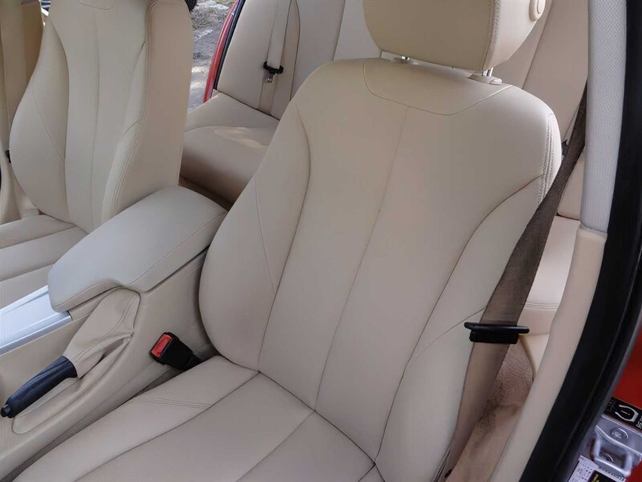 BMW 320I      2015