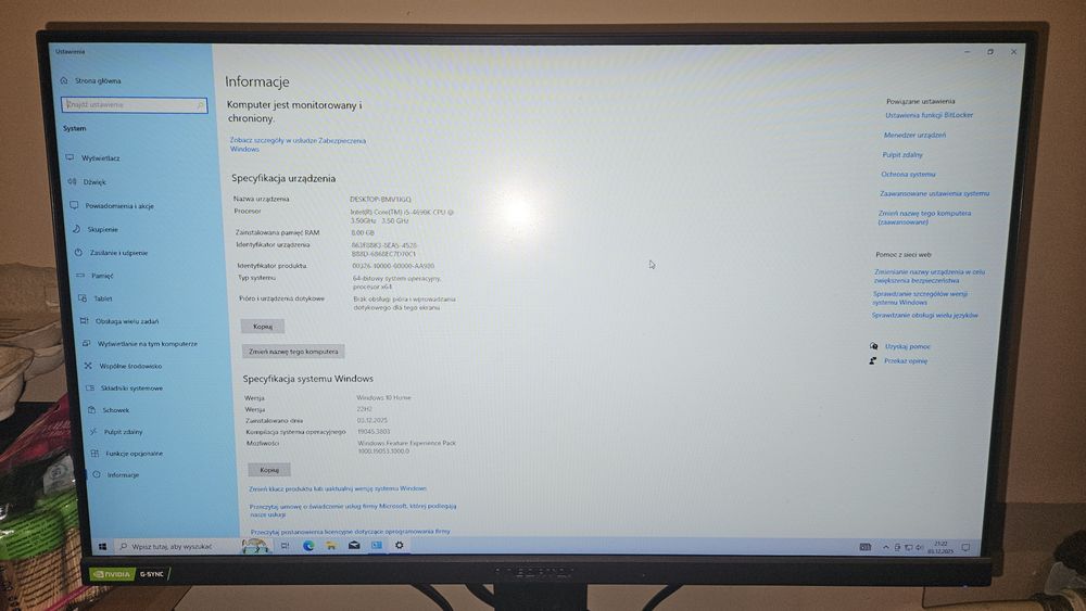 Komputer i5 z klawiaturą i myszką