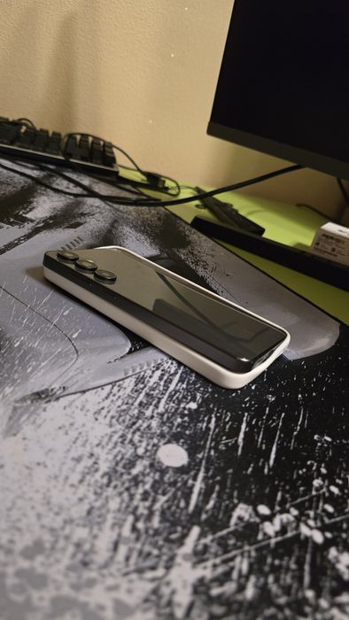 Samsung S24 Fe на 256 гб