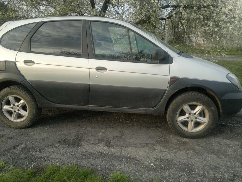 Renault scenic RX4 2,0 silnik f4r lusterko wahacz klamka schowek odpowietrznik szyba