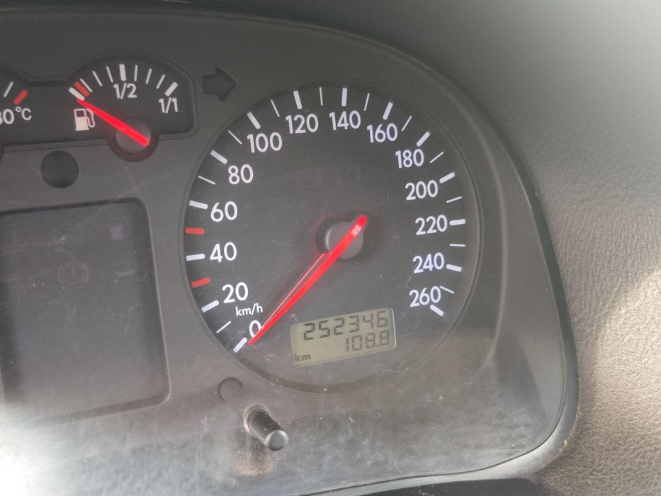 Volkswagen Golf 4, 1.6