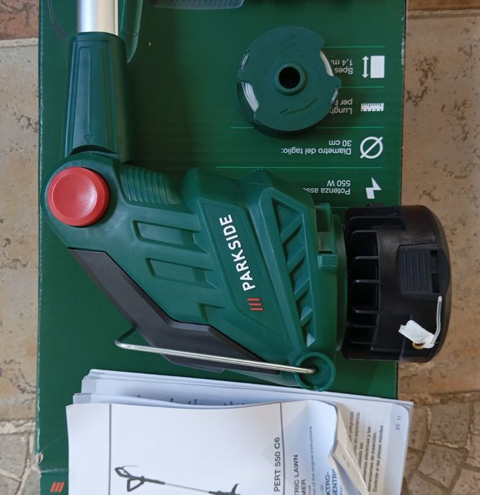 Aparador de relva Parkside elétrico 550w