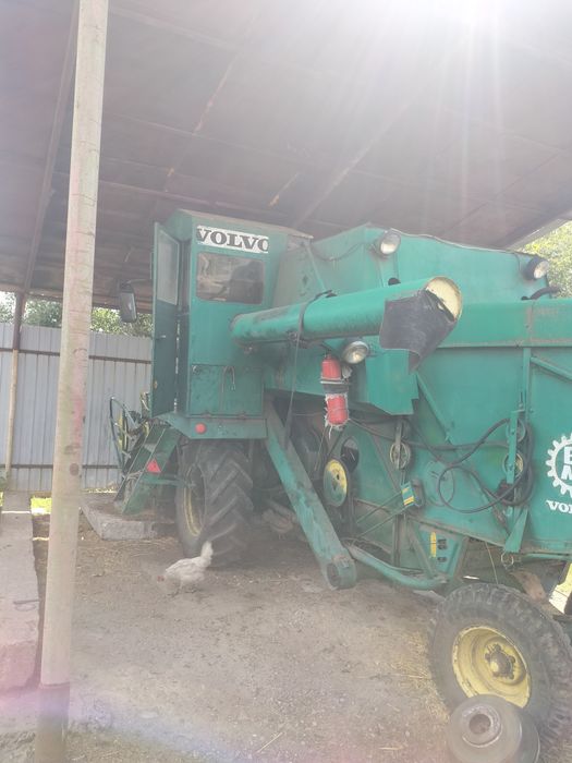 Комбайн Вольво 830s