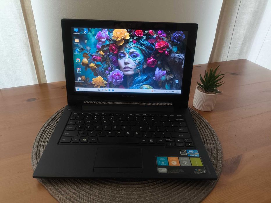 Dotykowy mini Lenovo - Windows 11 | SSD | Intel i3 | 8GB RAM