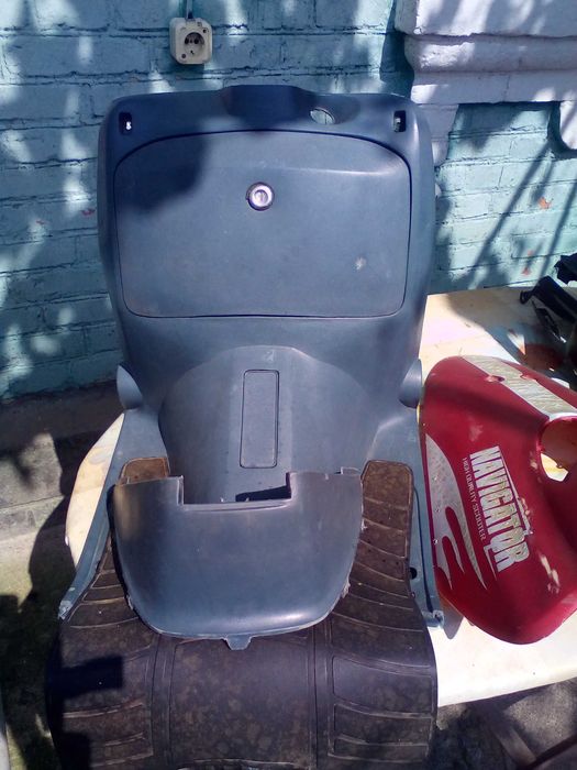 Вітровик скутера