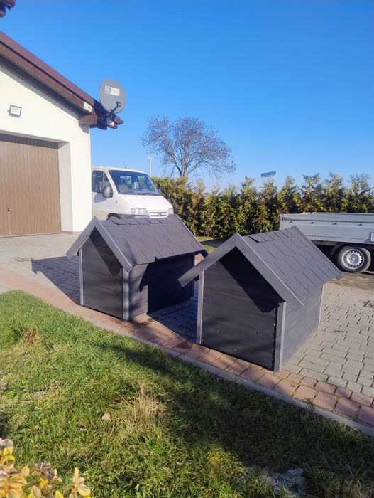 Domek Buda Psa Ocieplana Dach Gont Bitumiczny