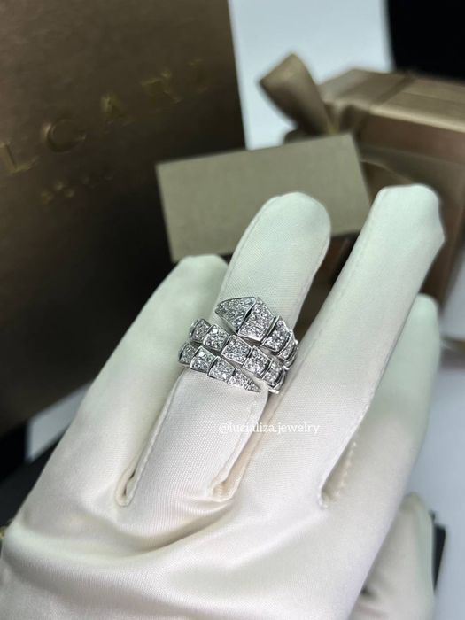 Золота Каблучка з діамантами