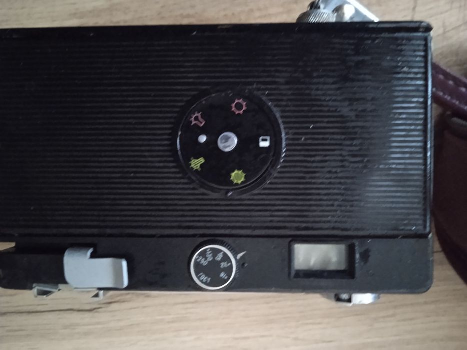 Фотоапарат «Ви́лия-а́вто» .