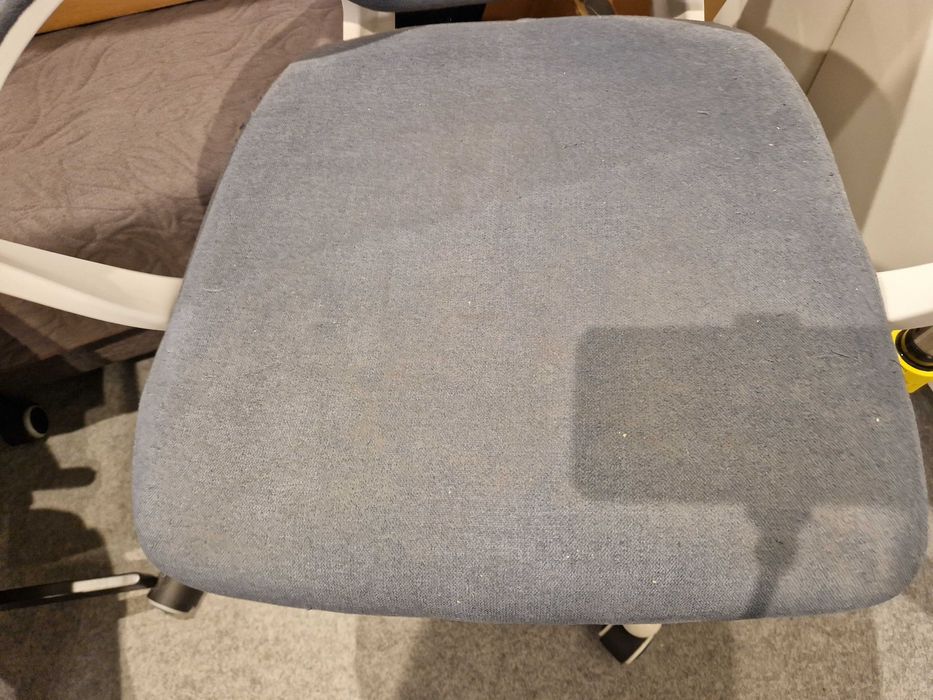 Wynajem Odkurzacza Piorącego Karcher Puzzi 10/1 3 porcje środka Gratis