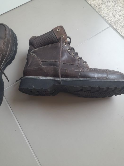 Bota castanha  unisexo