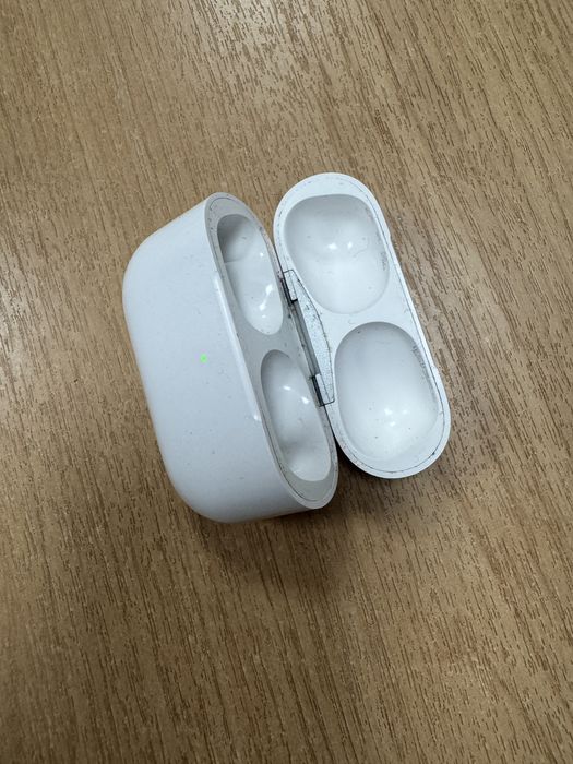 Кейс AirPods 2 Pro Б/У
