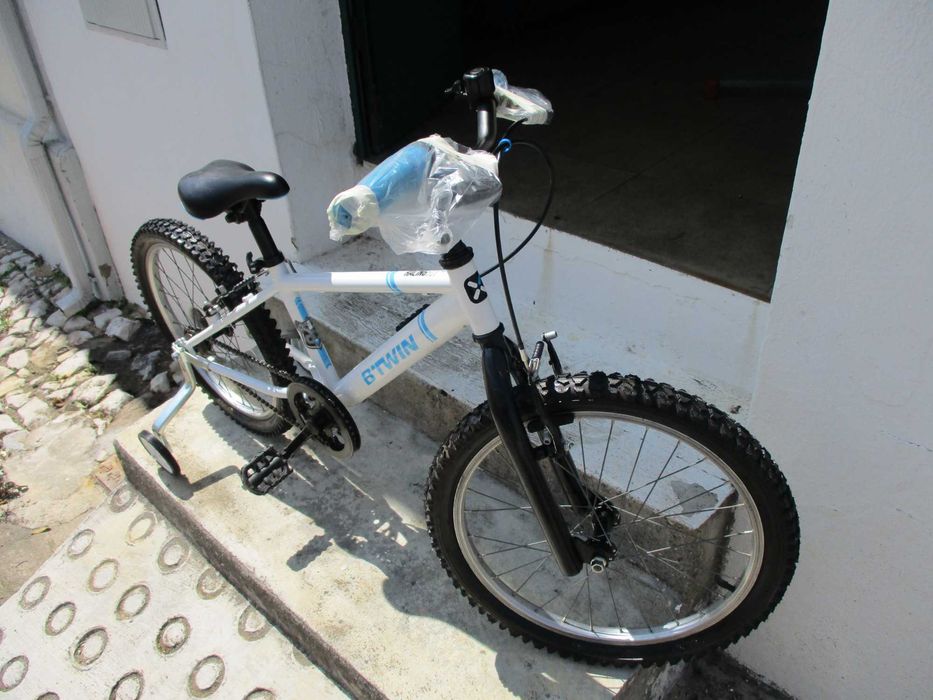 Criança B’Twin branca roda 20 c/ rodinhas