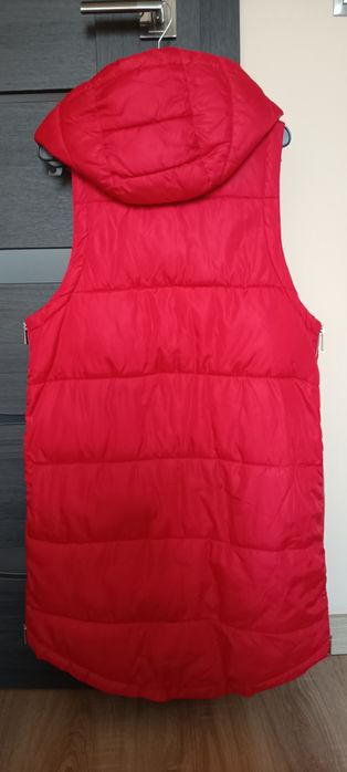 Czerwony bezrękawnik